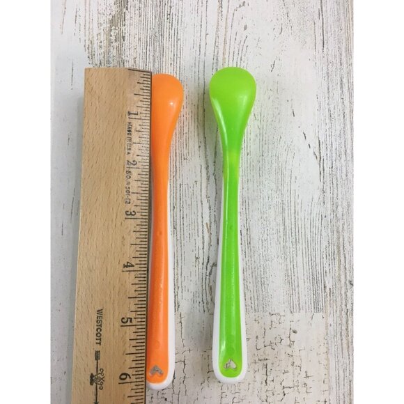 Munchkin Lot of 2 Baby Infant Spoons Plastic Flat - Picture 10 of 10